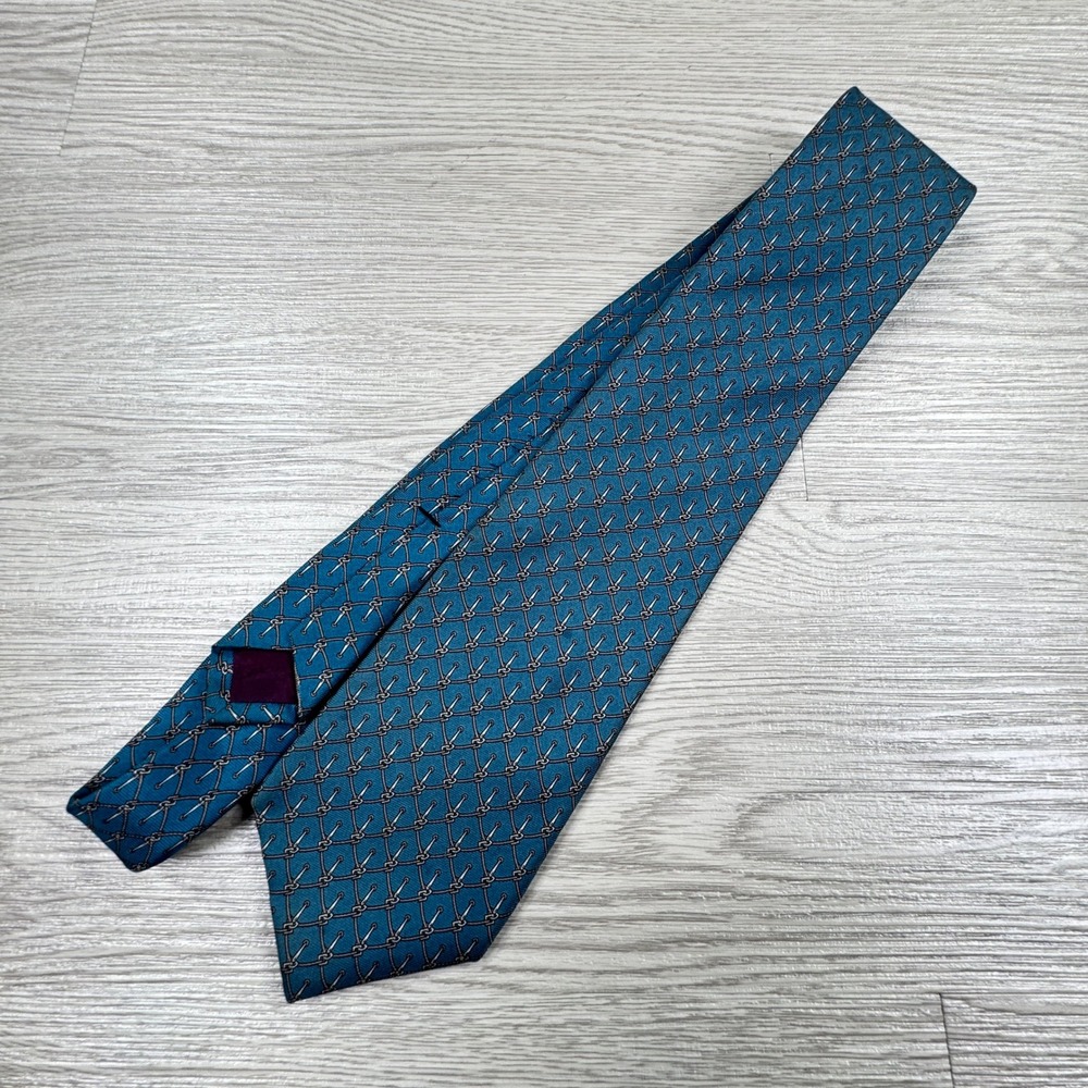 Yves Saint Laurent‎ Men's Necktie Blue Silk Geometric Knot Pattern 3.25x57